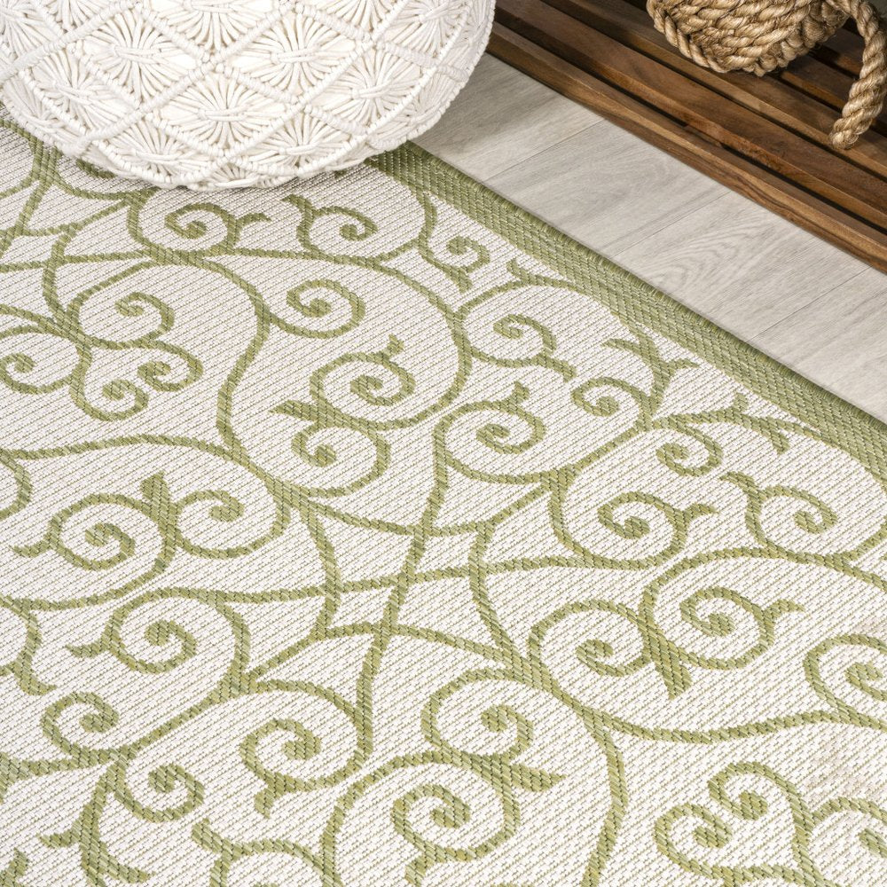 5' Green And Cream Round Geometric Indoor Outdoor Area Rug HomeRoots