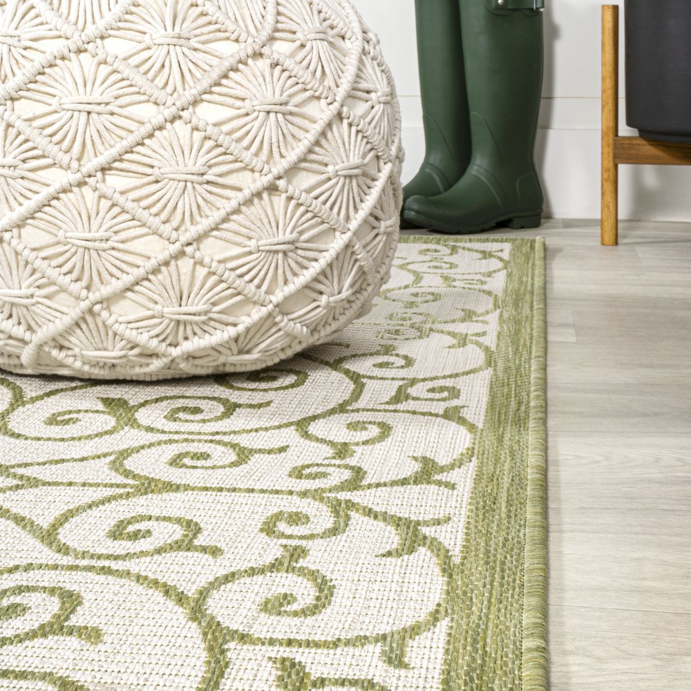 5' Green And Cream Round Geometric Indoor Outdoor Area Rug HomeRoots