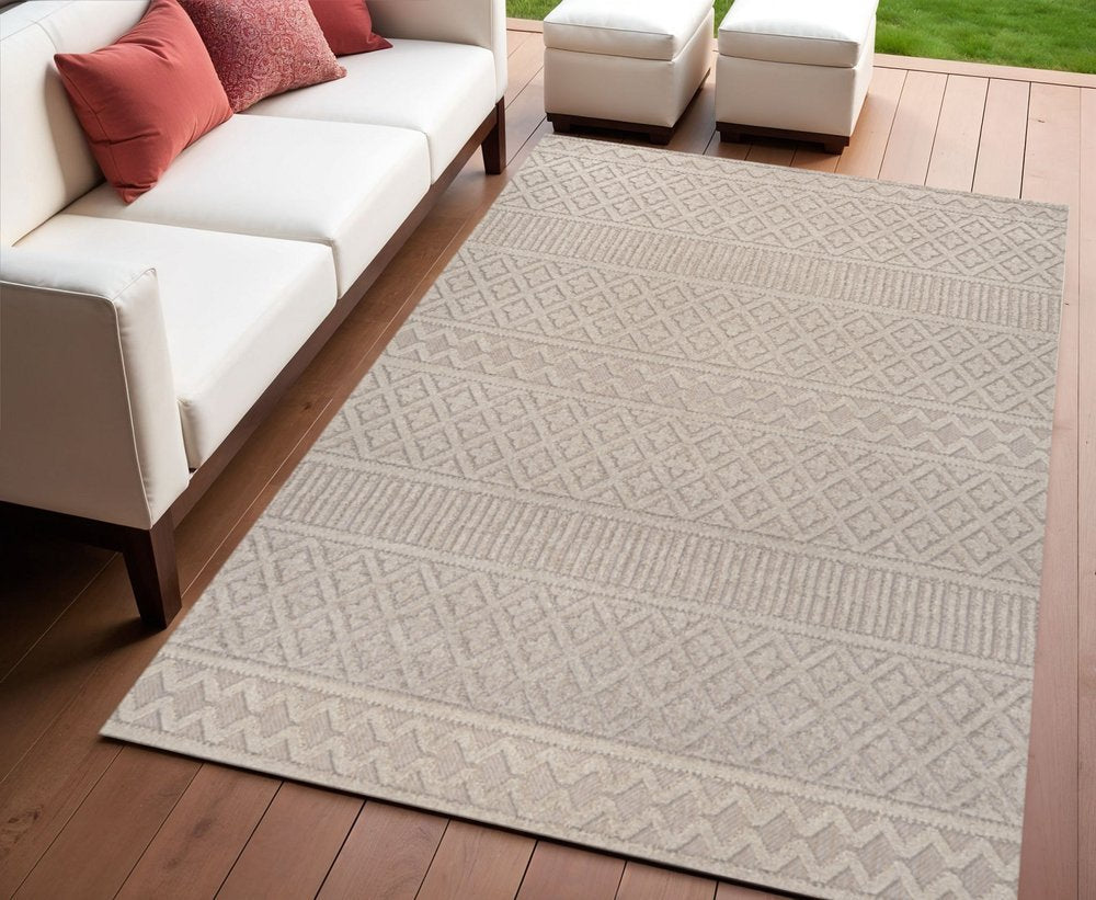 4' X 6' Beige And Gray Trellis Indoor Outdoor Area Rug — view 4