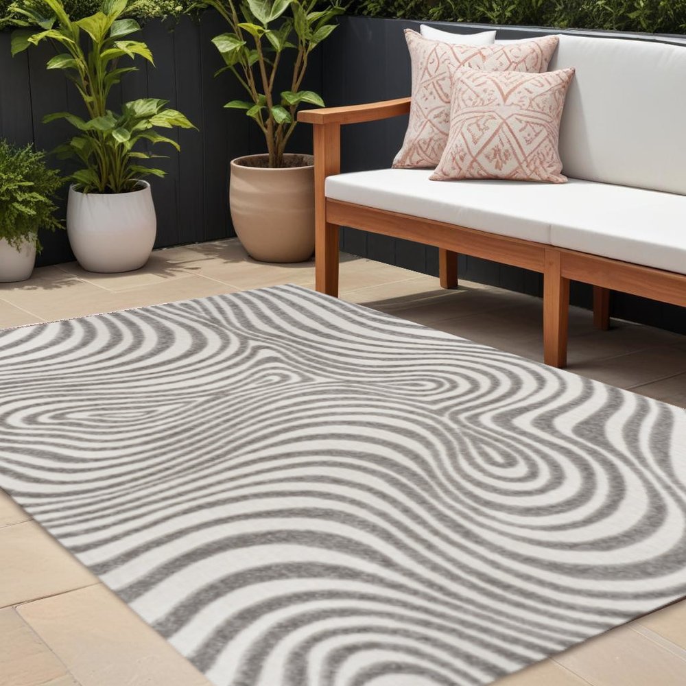 8' X 10' Gray And Ivory Abstract Indoor Outdoor Area Rug — view 5