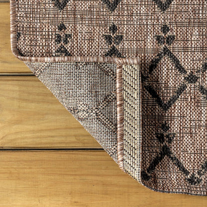9' Natural And Black Round Trellis Indoor Outdoor Area Rug HomeRoots