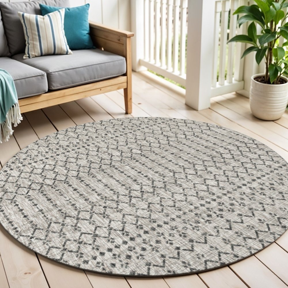 6' Light Gray And Black Round Trellis Indoor Outdoor Area Rug