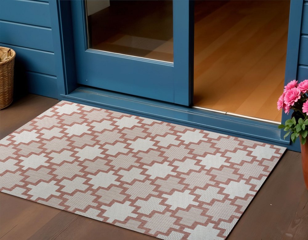 3' X 5' Salmon And Cream Trellis Indoor Outdoor Area Rug — view 3