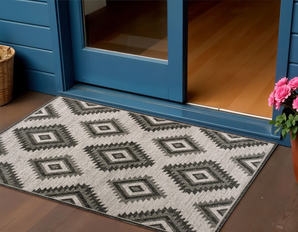 3' X 5' Black And Cream Moroccan Indoor Outdoor Area Rug HomeRoots
