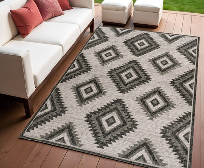 4' X 6' Black And Cream Moroccan Indoor Outdoor Area Rug HomeRoots