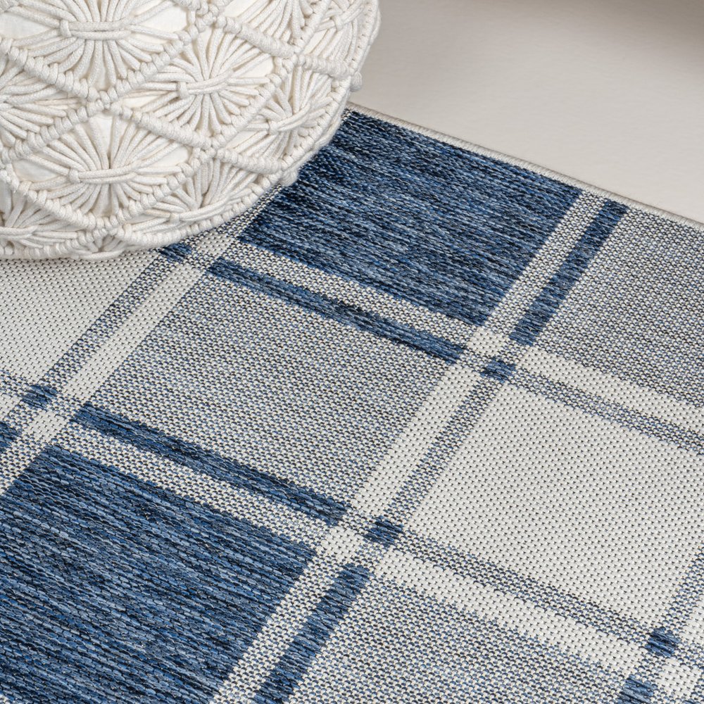 8' Navy Blue And Cream Gingham Indoor Outdoor Runner Rug — view 4
