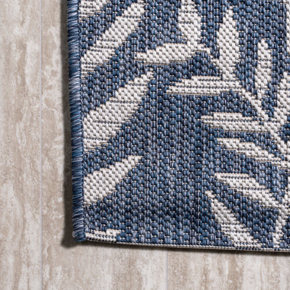 6' Navy Blue And Ivory Round Floral Indoor Outdoor Area Rug HomeRoots