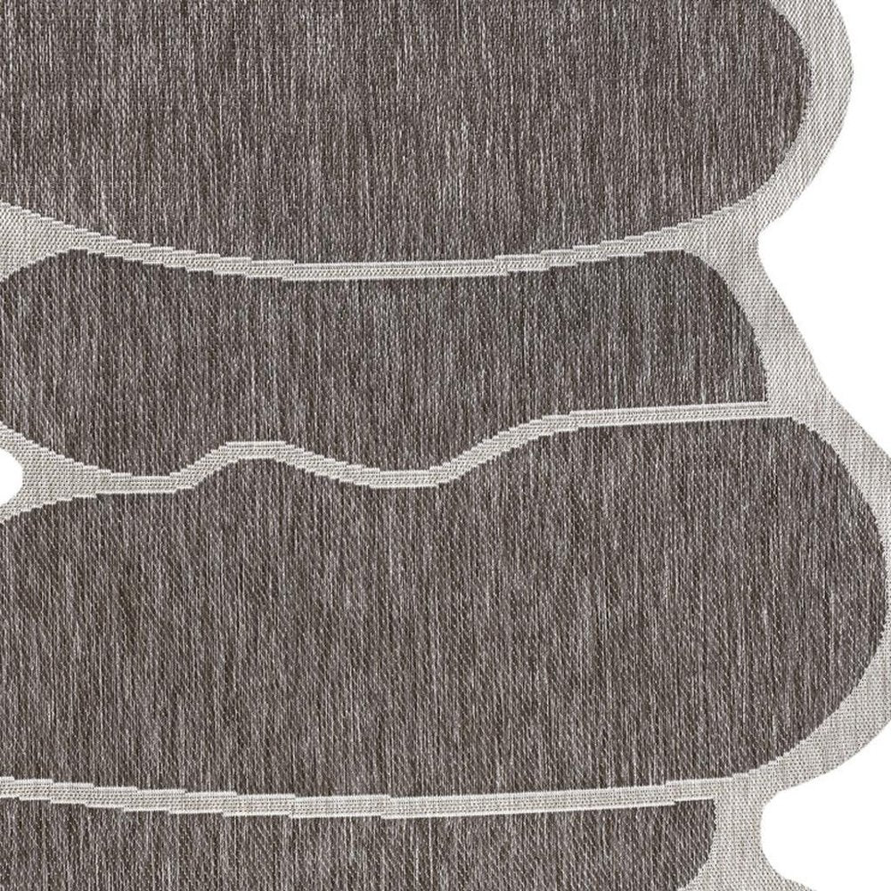 4' X 6' Light Brown And Beige Medallion Indoor Outdoor Area Rug — view 3