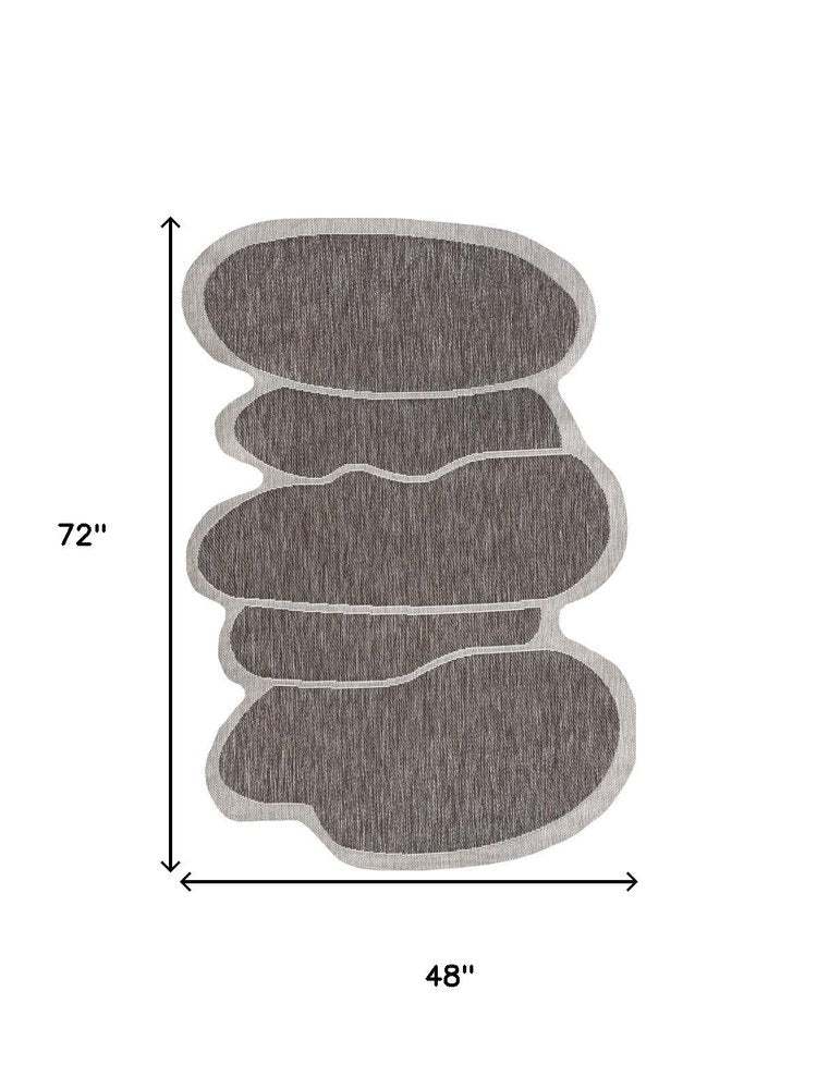 4' X 6' Light Brown And Beige Medallion Indoor Outdoor Area Rug — view 5