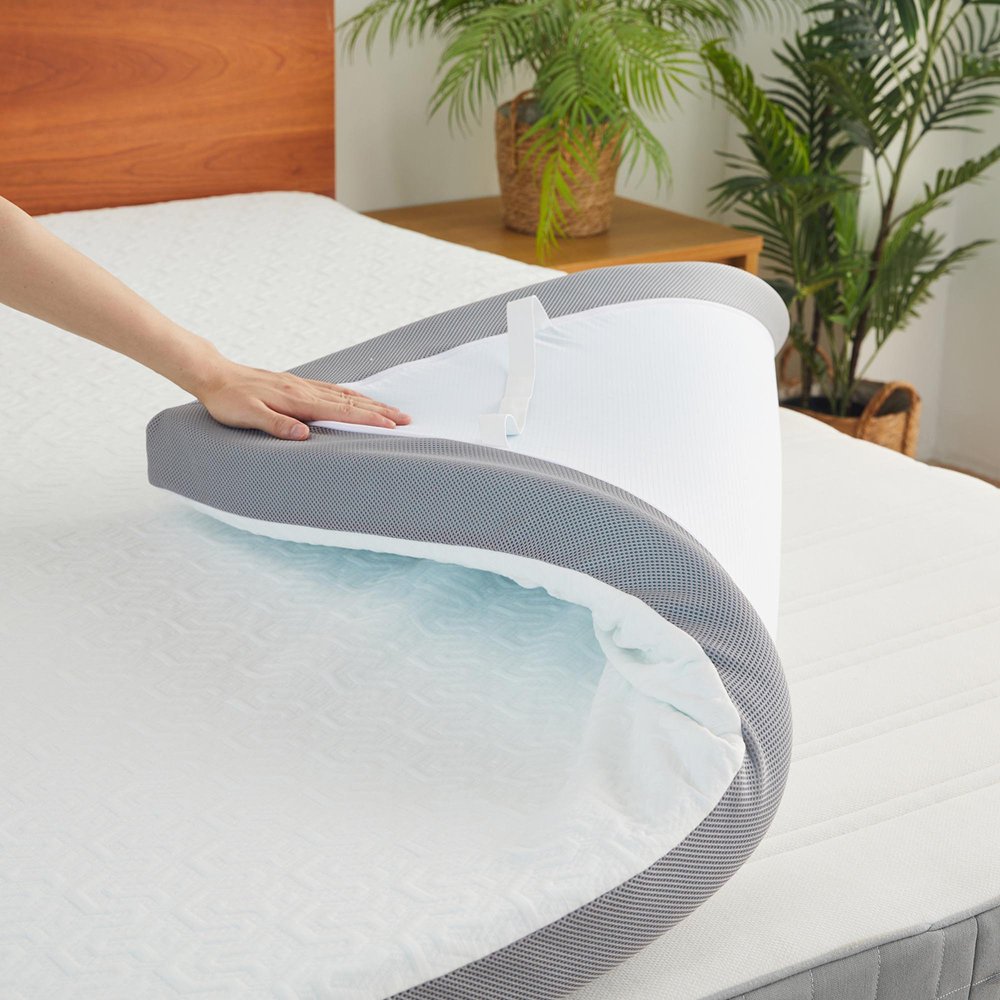 White Gel Memory Foam Cooling Water Resistant Queen Mattress Topper HomeRoots