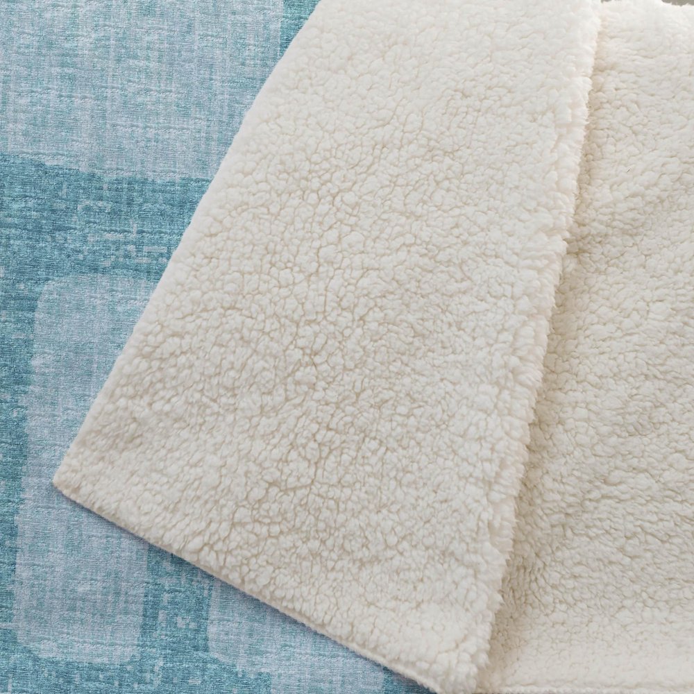 50" X 70" Turquoise And Aqua Abstract Plush Throw Blanket HomeRoots