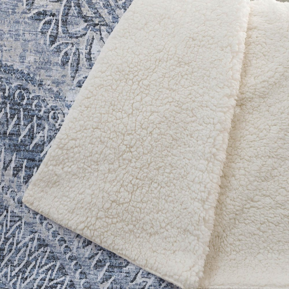 50" X 70" Blue And Ivory Floral Polyester Woven Plush Throw Blanket HomeRoots