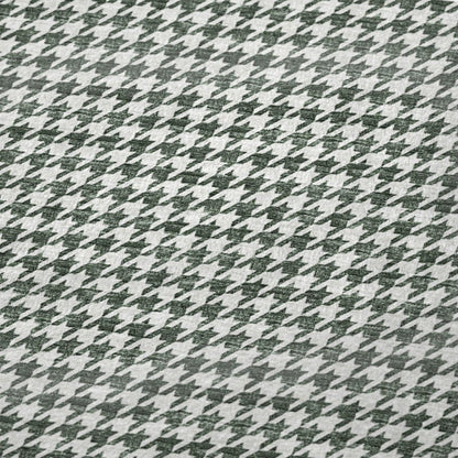 50" X 70" Green And White Houndstooth Polyester Woven Plush Throw Blanket HomeRoots