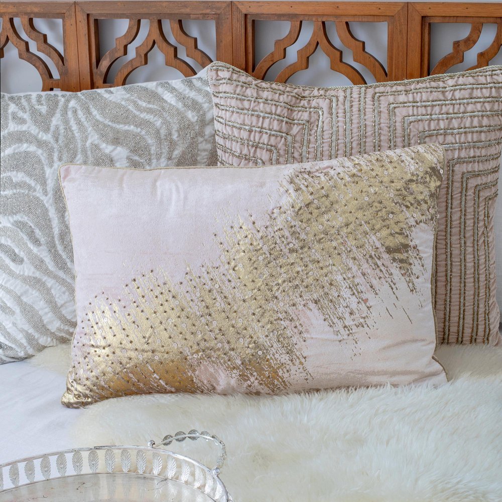 16" X 24" Gold And Pink Lumbar Abstract Throw Pillow Cover with Glitter — view 9