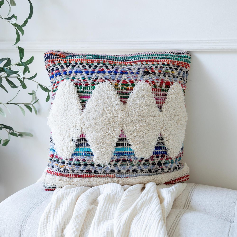 18" Cream Blue White And Yellow Diamond Cotton Throw Pillow Cover with Tufts — view 7