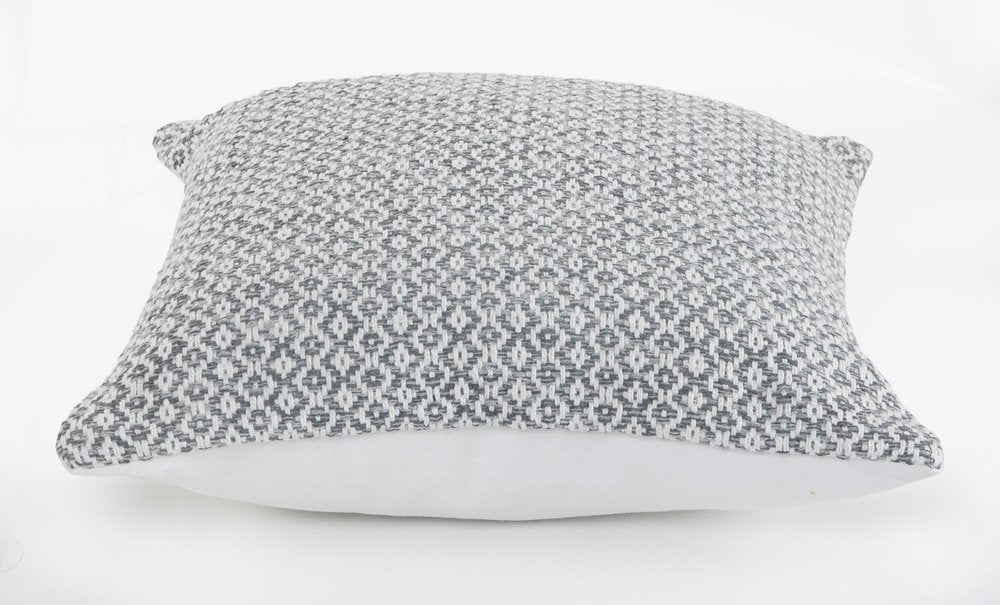 Set of Four 18" Gray And White Geometric Cotton Throw Pillows
