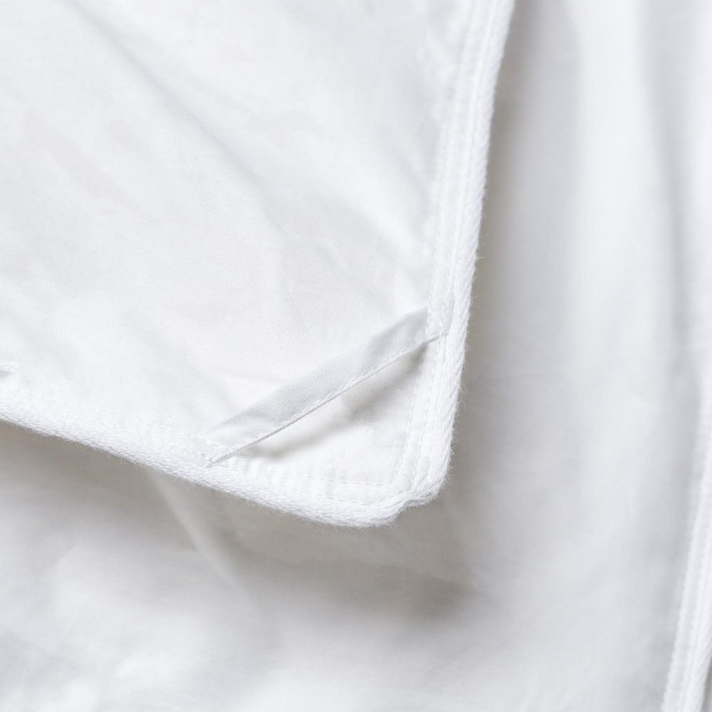 White Queen Cotton Washable Microfiber Down Alternative Comforter — view 1