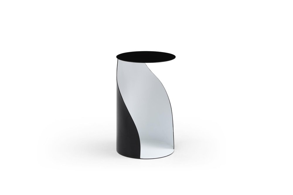21" Black and White Steel Round Pedestal End Table HomeRoots