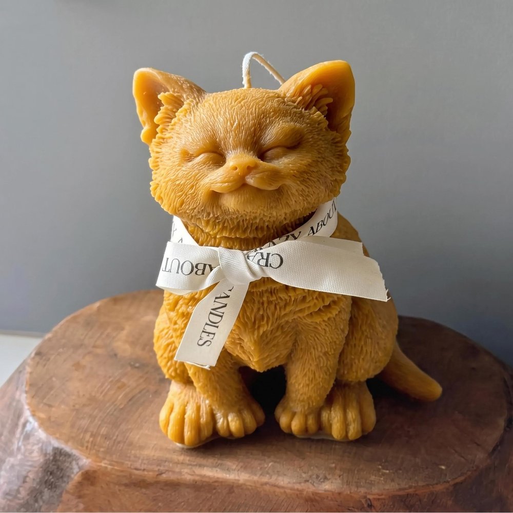6" Brown Vanilla Scented Dimensional Cat Candle Round Novelty — view 3