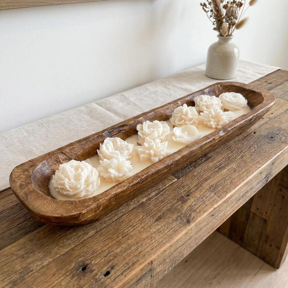 20" Ivory High Tide Scented Six Wick Candle In Brown Distressed Wood Oval Dough Bowl