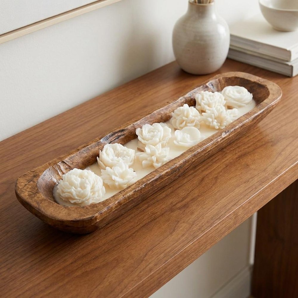 20" Ivory High Tide Scented Six Wick Candle In Brown Distressed Wood Oval Dough Bowl