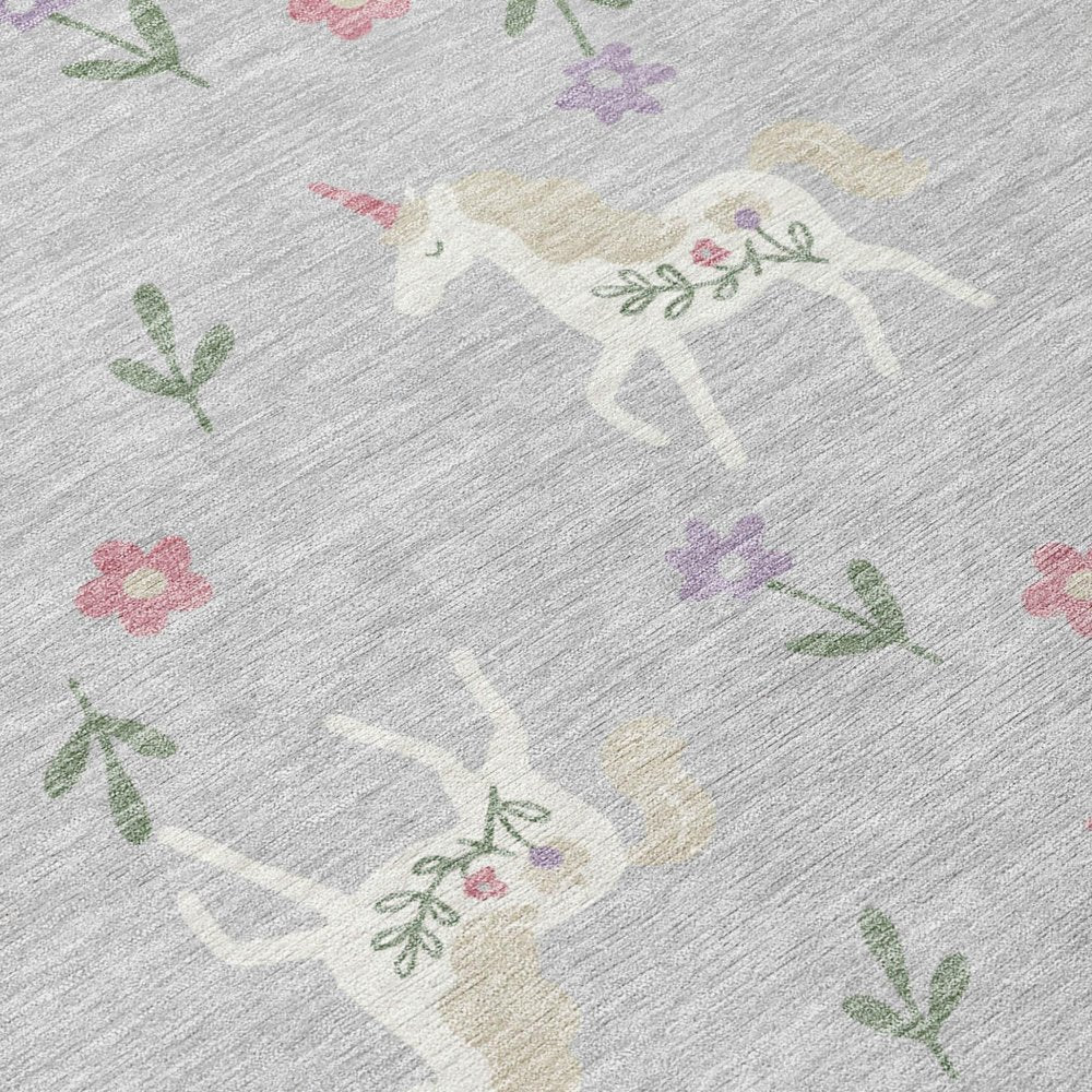 5' X 8' Silver And Ivory Floral Washable Indoor Outdoor Area Rug HomeRoots