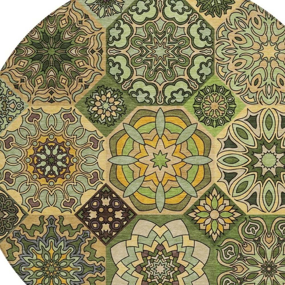 8' Green And Olive Green Round Patchwork Washable Indoor Outdoor Area Rug