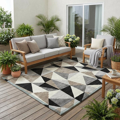 5' X 8' Black And Graphite Geometric Washable Indoor Outdoor Area Rug