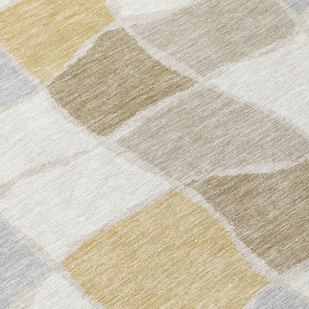 8' Ivory And Beige Round Geometric Washable Indoor Outdoor Area Rug HomeRoots