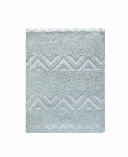 White Jacquard Turkish Cotton 27" X 54" Chevron Bath Towel HomeRoots