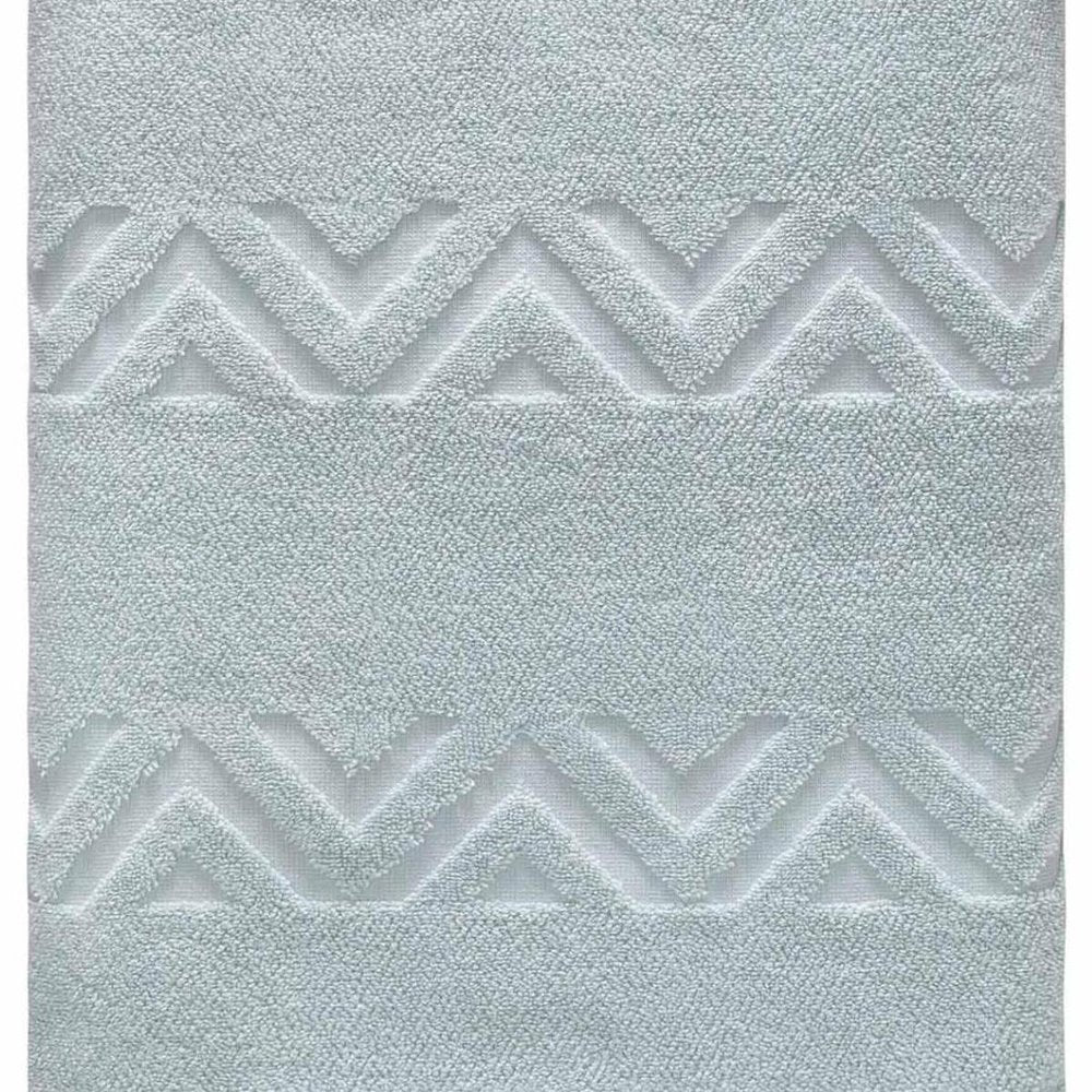 White Jacquard Turkish Cotton 27" X 54" Chevron Bath Towel HomeRoots