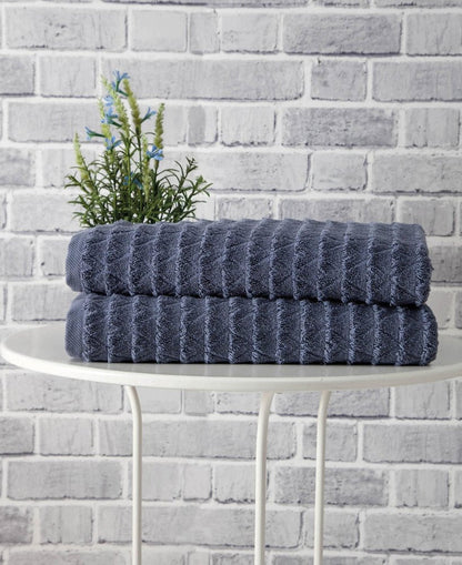 Set of Two White Geometric Turkish Cotton 27" X 54" Bath Towels HomeRoots