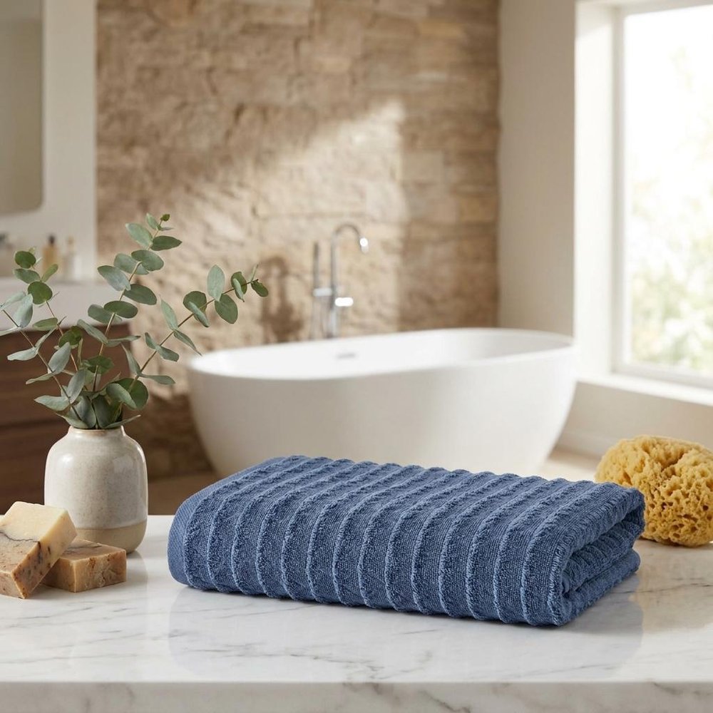 Set of Two White Geometric Turkish Cotton 27" X 54" Bath Towels HomeRoots