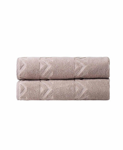 Set of Two White Geometric Turkish Cotton 27" X 54" Bath Towels HomeRoots
