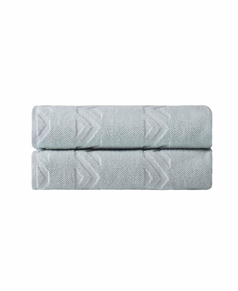 Set of Two White Geometric Turkish Cotton 27" X 54" Bath Towels HomeRoots