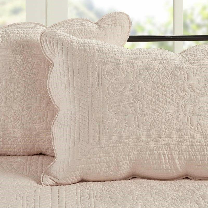 Full/Queen Size 3 Piece Reversible Scalloped Edges Microfiber Quilt Set in Blush - FurniFindUSA