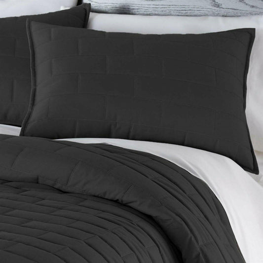 Full/Queen Modern Brick Stitch Microfiber Reversible 3 Piece Quilt Set in Black - FurniFindUSA