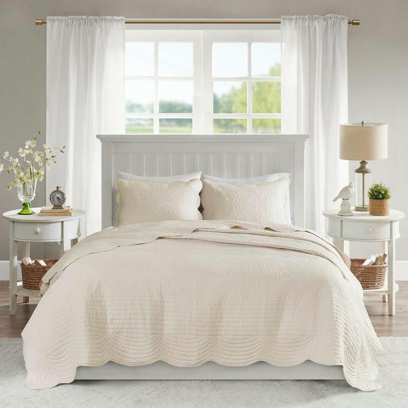 King Size 3 Piece Reversible Scalloped Edges Microfiber Quilt Set in Cream - FurniFindUSA