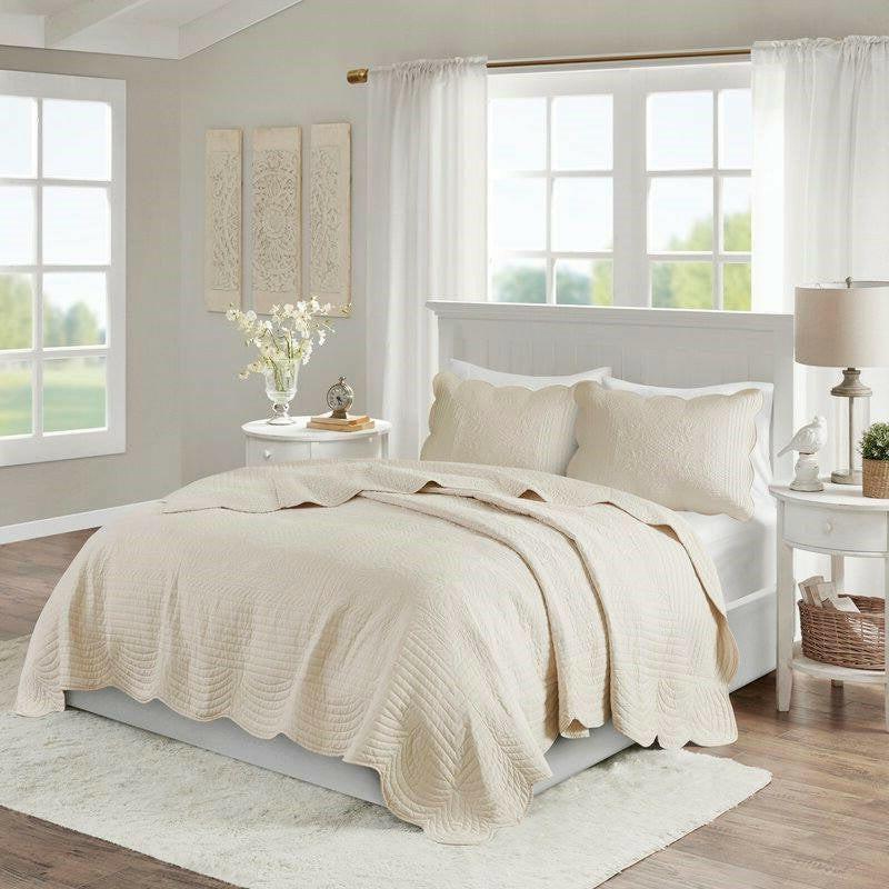 King Size 3 Piece Reversible Scalloped Edges Microfiber Quilt Set in Cream - FurniFindUSA