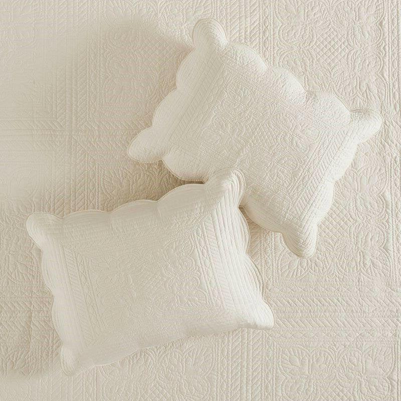 King Size 3 Piece Reversible Scalloped Edges Microfiber Quilt Set in Cream - FurniFindUSA