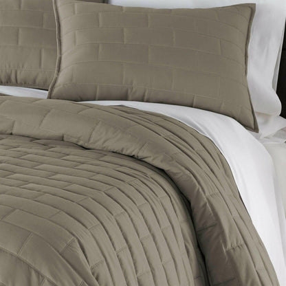 Full/Queen Modern Brick Stitch Microfiber Reversible 3 Piece Comforter Set in Taupe - FurniFindUSA