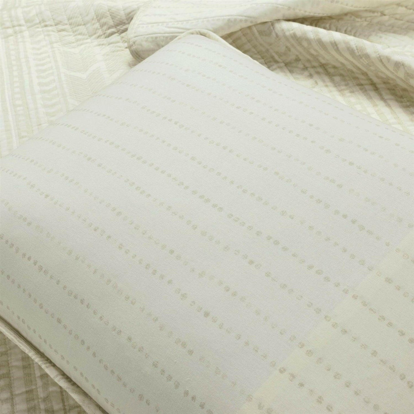 Full/Queen Scandinavian Chevron Ivory Beige Reversible Cotton Quilt Set - FurniFindUSA