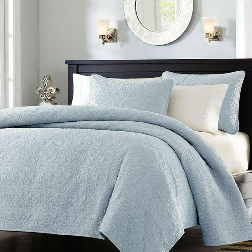 Full / Queen size Quilted Bedspread Coverlet with 2 Shams in Light Blue - FurniFindUSA