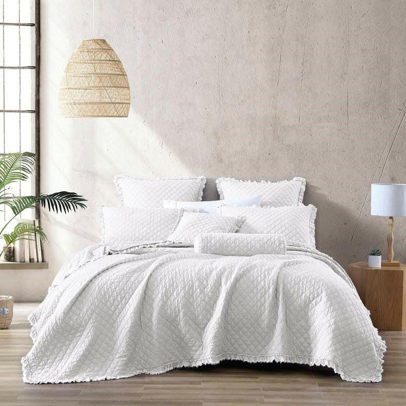 Full Queen White Farmhouse Microfiber Diamond Quilted Bedspread Set Frayed Edges - FurniFindUSA