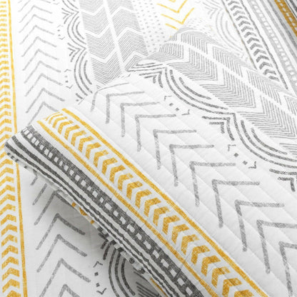 Full/Queen Scandinavian Grey/Yellow Reversible Cotton Quilt Set - FurniFindUSA