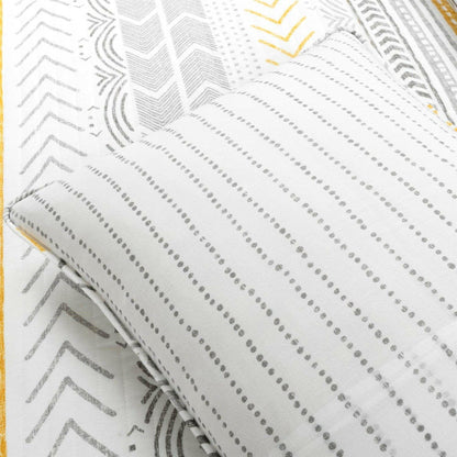 Full/Queen Scandinavian Grey/Yellow Reversible Cotton Quilt Set - FurniFindUSA