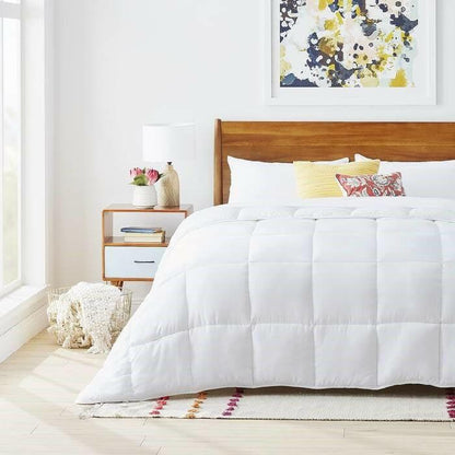 Full Size Cozy All Seasons Plush White Polyester Down Alternative Comforter - FurniFindUSA