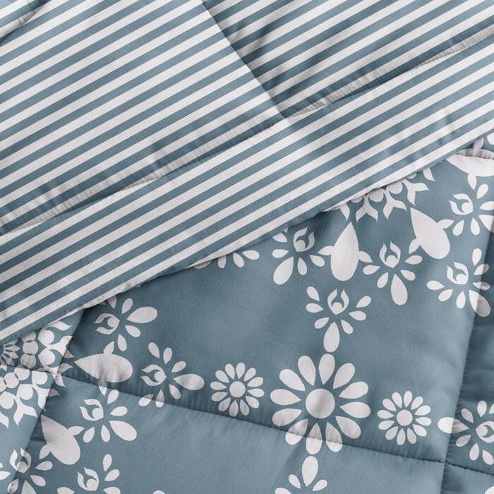 King size 3-Piece Blue and White Reversible Floral Striped Comforter Set - FurniFindUSA