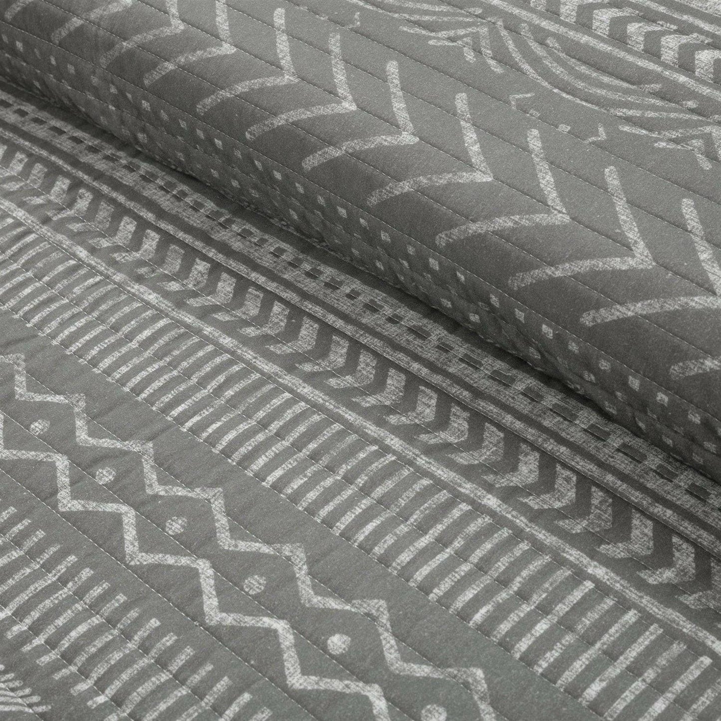 King Size Scandinavian Dark Grey Chevron Stripe Reversible Cotton Quilt Set - FurniFindUSA