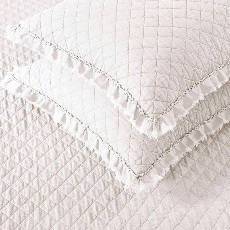 King White Farmhouse Microfiber Diamond Quilted Bedspread Set with Frayed Edges - FurniFindUSA